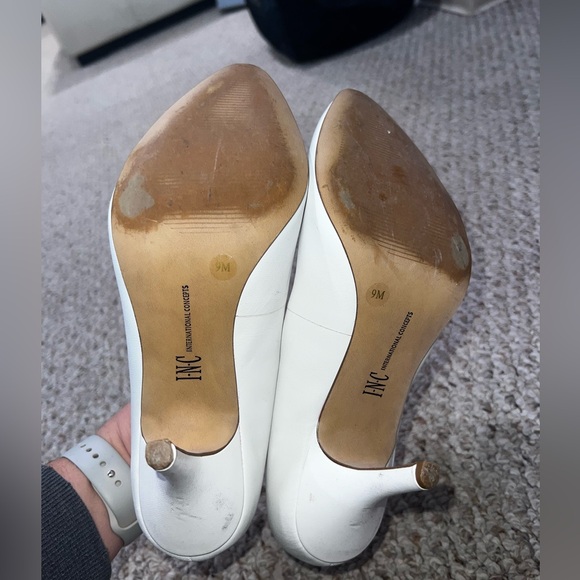 White heels - Picture 5 of 5